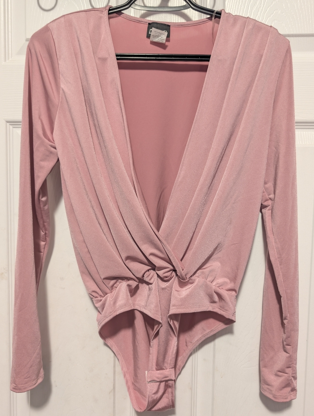 Day G Pink Long Sleeve Bodysuit Women’s Small Wrap Front Sleek Top Chic